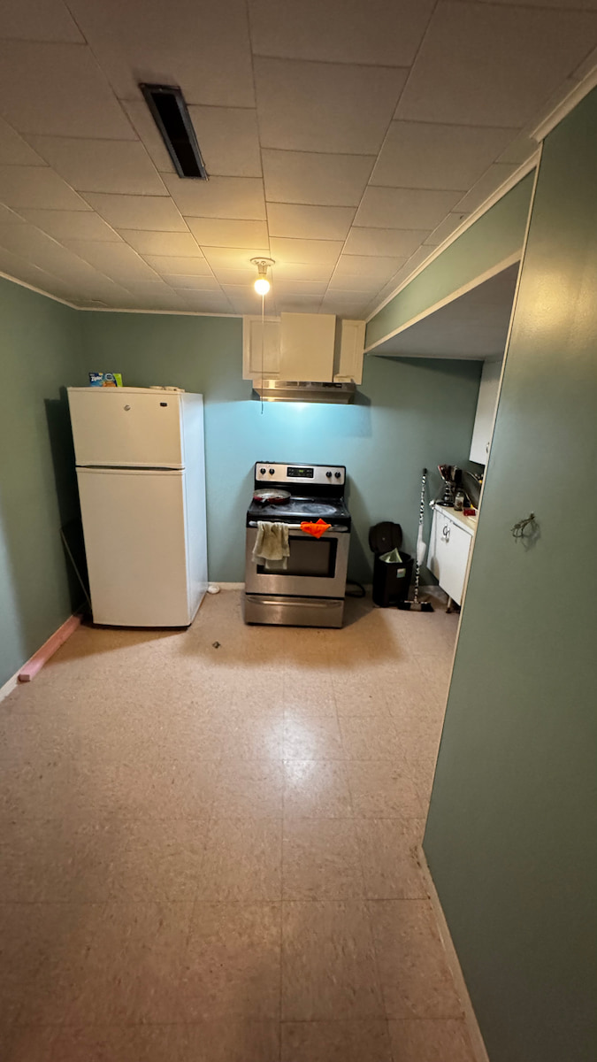 Kitchen before renovation, Saskatoon